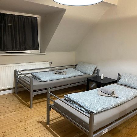 Duisburg Feelhome, Flughafen Nah,2-Schlafzimmer, Badewanne, Zentral, Wifi, Top Floor Eksteriør bilde